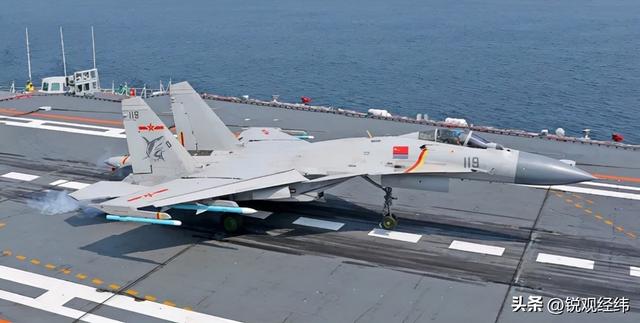 076有多强悍！电磁弹射+隐形无人机，根本无需垂直起降战斗机