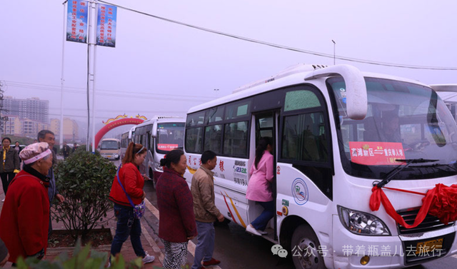 川东“反骨”小县城，身在四川心属重庆，民间戏称重庆编外成员