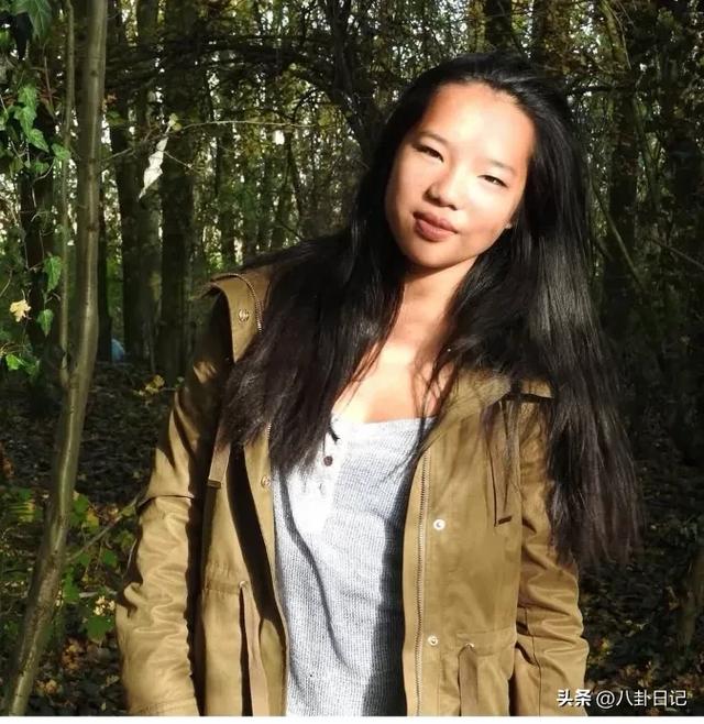 这是黄楼和黑妞在比利时养家的生活照，每一张都这么自信、阳光