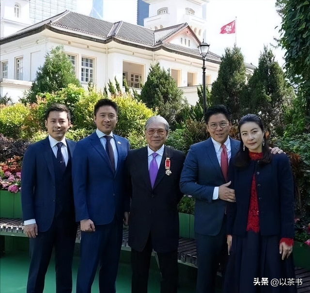阅兵临近，霍家三父子一张北京合照暴露真实处境，目的果然不一般