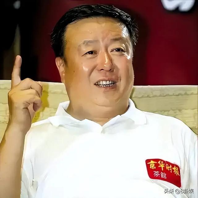 一婚娶央视主持人，二婚娶演员，三婚娶小30岁美女，64岁终于当爹