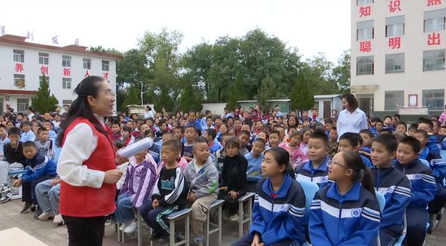 合水县以多彩科普教育助力青少年探索科学世界