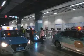 今天，扬州东站预计接待5万人次！图片