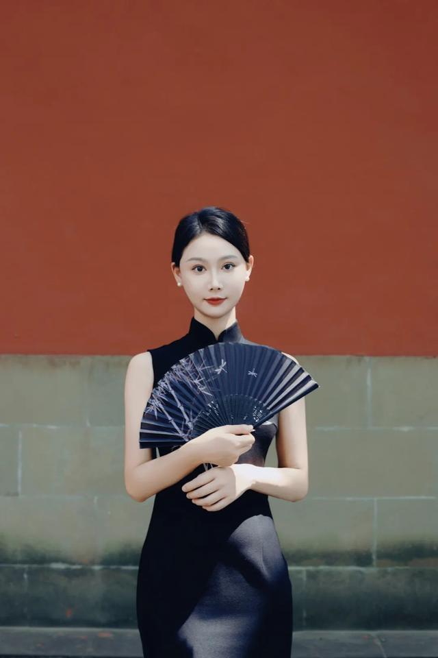 红墙绿荫，与女皇共赴一场夏日国风之约
