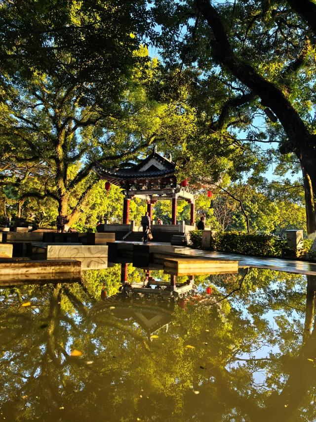 桂林:邂逅榕湖别样情!