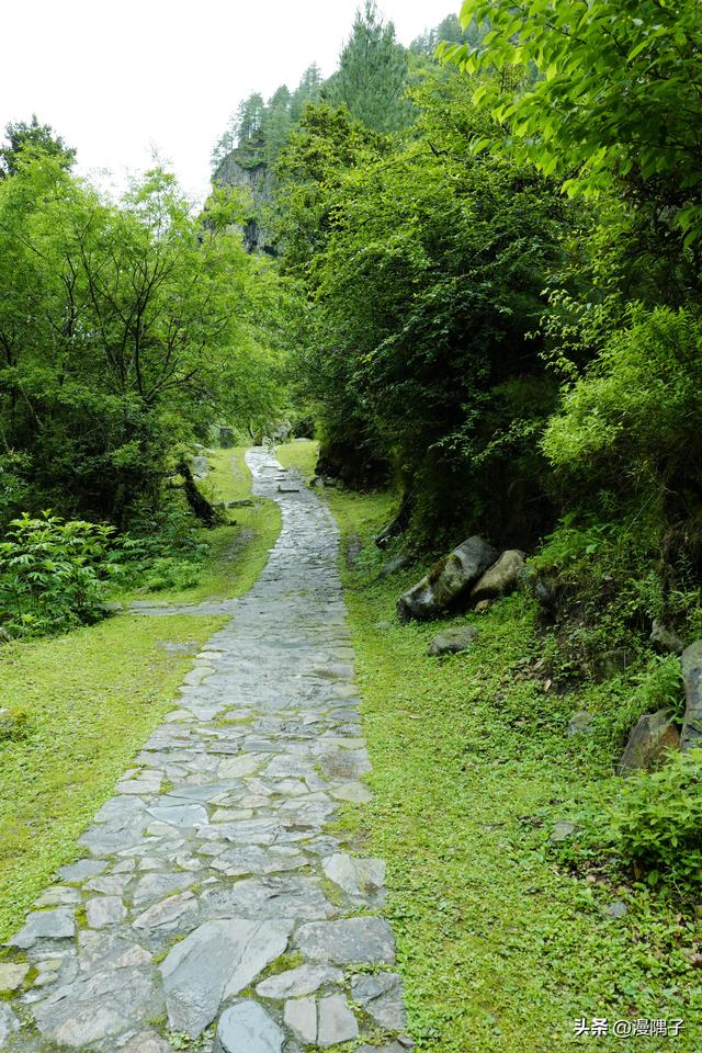 临近藏南边境风光（五）——中印战争前线指挥部、六世达赖修道处
