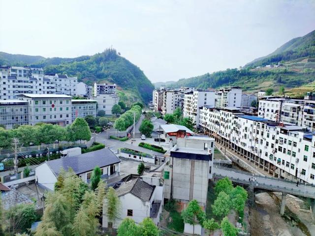 从得胜铺到卡子石门，盘越鄂陕界岭