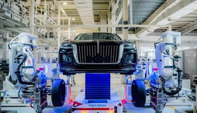 中国造不了高端发动机？日企拆开红旗车，发现中国早实现技术突破