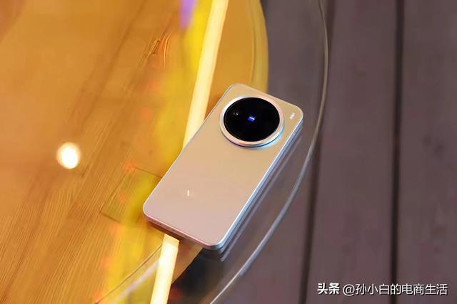 差价200元，OPPO Find X8S和vivo X200 Pro mini谁才是小屏之王？