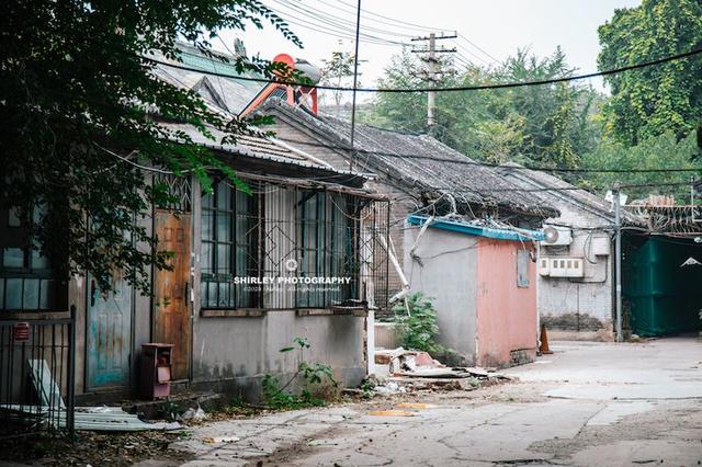 北京国宝级王府，曾经每年开放一天，如今腾退后破败不堪一片狼藉