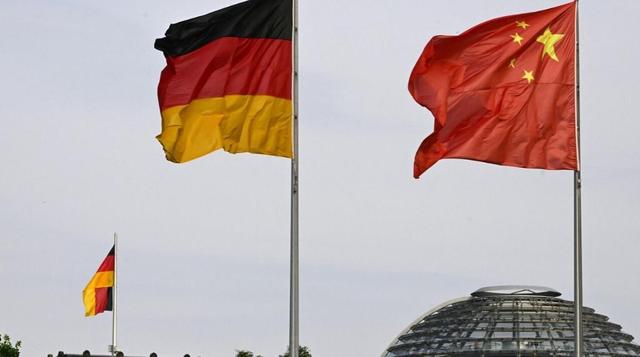 日本话音刚落，又一国介入台海，专机已经离华，要逼中国做3件事