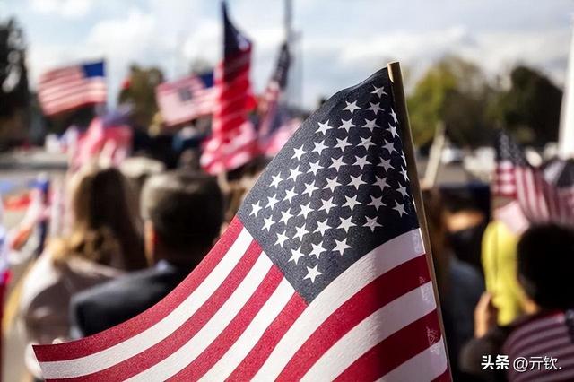 15美元旋钮卖4.7万！美军部长摊牌	，议员忙套现，万亿军费被瓜分