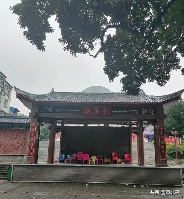 广西百色靖西市与崇左大新县交界的边境小镇，史上是岑氏土司辖地