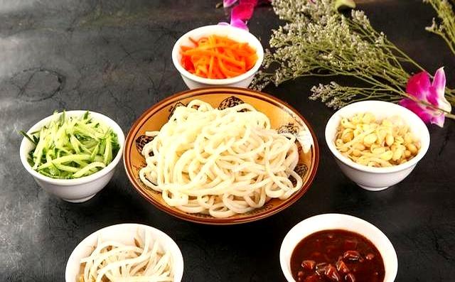 炸酱面用的酱是什么酱？国宴大厨分享精准配方，在家就好