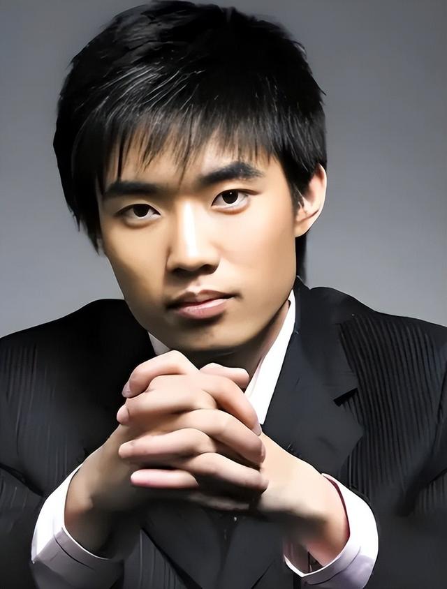 刘强东做梦也没想到，李想连生五胎的老婆，如今也开始给他长脸了