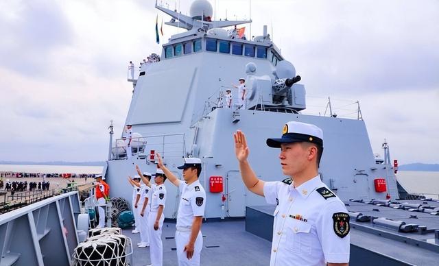 首次访华就不尊重我国？中国当场撤走仪仗队：摆正态度再来吧！