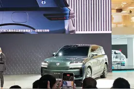 比亚迪真男人SUV来了！奥迪设计师打造，外观像路虎，真能越野图片