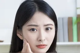 女婿送房给岳母养老，弟媳却说房写她名下，姐姐反问：你出钱了么图片