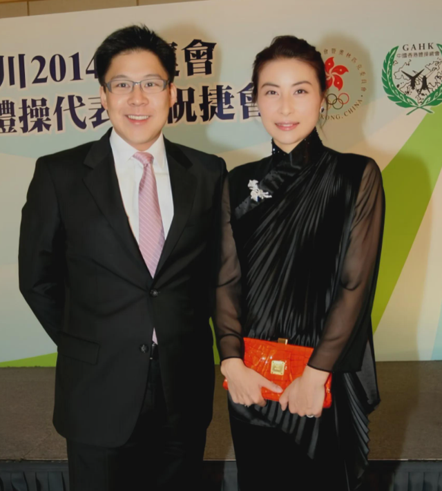 三连升！霍启刚官宣喜讯，新身份给郭晶晶长脸，让李嘉诚不敢吭声