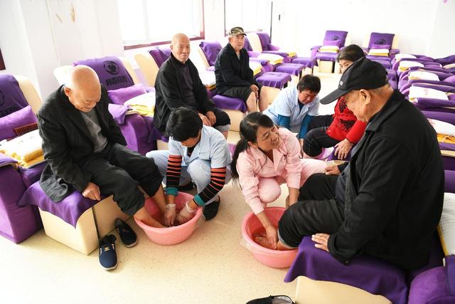 5.49分的中国式养老准备！敢买高风险养老产品反而是最没准备的？