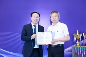 世华杰出校友陆铜华，带领千年舟跻身500强的成功路径值得借鉴！图片