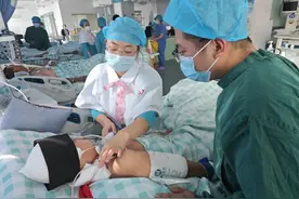 长治市第二人民医院： 优秀护士风采——病人身边的守护天使：重症医学科护士崔晓丽图片