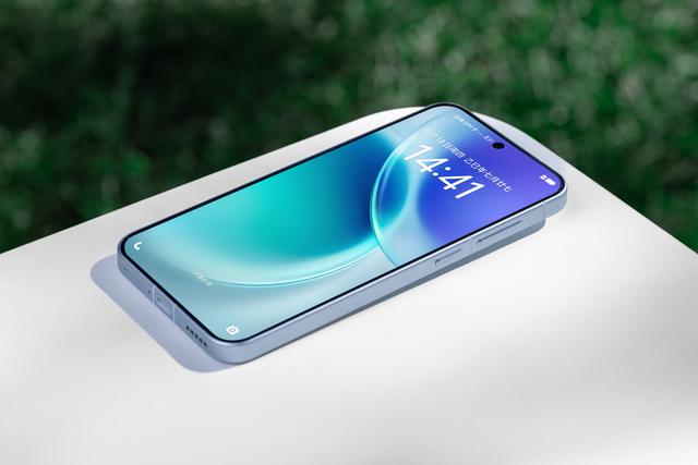 一抹自在蓝 温润如丝绒 vivo X300真机图赏