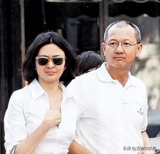 关之琳的母亲有多漂亮？娇媚冷艳颜值出众，美得惊为天人！