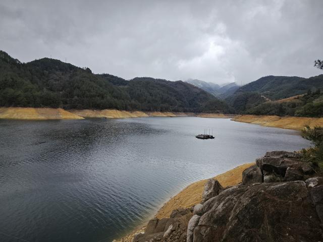 云和湖和龙泉剑