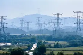 一年完成15个三峡电站装机量。中国正在成型的超级电网图片