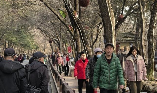 天好景美福利足！千山景区人气爆棚