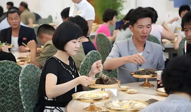 去朝鲜游玩的时候，在平壤高级饭店吃一碗冷面，需要花多少钱？