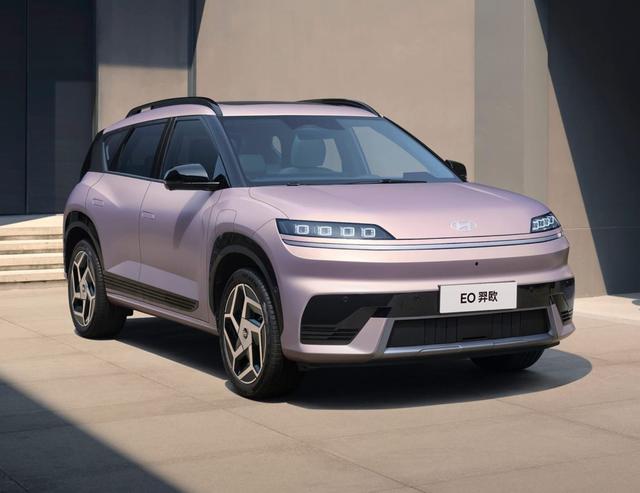 跑得远充得快适应强，北京现代EO羿欧重构家庭纯电出行新体验