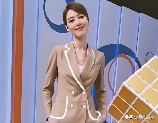 私生活混乱、被央视开除、陪睡上位？王冠身上的标签究竟有多离谱