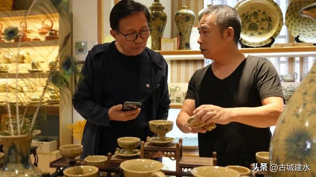 “中国作家驻村计划”启幕！著名作家陈应松深入建水，探寻千年古城的文化密码