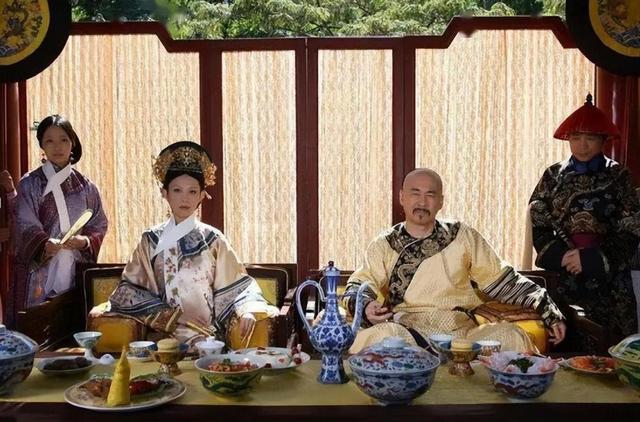 在古代，为什么不通过下毒来杀掉皇帝？溥仪：压根没吃过一顿热饭