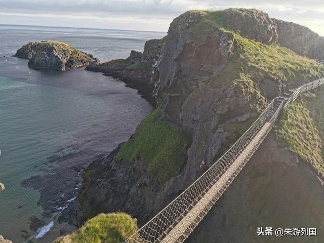 北爱尔兰山海行，巨人堤的壮阔与树隧的温柔