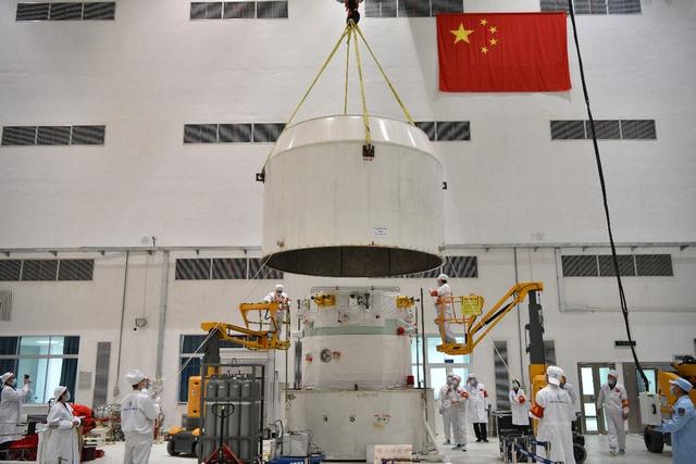 都说返航越快越好，神舟却紧急踩刹车，这反常识操作才是真高明