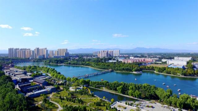 桥·灯·链·治：一座京畿古城的韧性密码