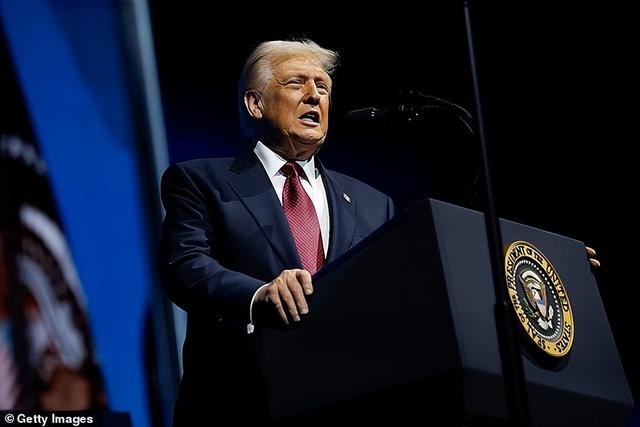 即将对委内瑞拉发动进攻？专家称秘密基地内景表明特朗普正做准备