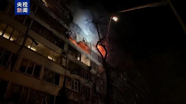 轰隆一声巨响	，核导弹爆炸，俄军再次让普京失望，对美国底牌没了