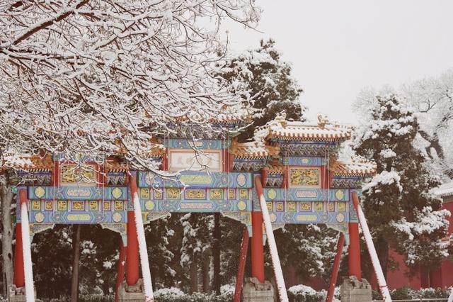 雪落红墙才是北京！4 个必去打卡地，随手拍都是古风大片