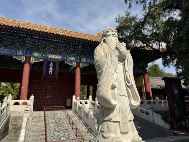 胡同不一“Young” | 国子监街：左庙右学，京师首善