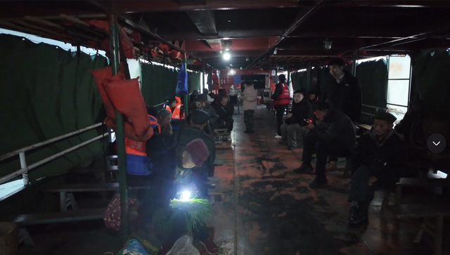 重庆最后的长江轮渡，乘客减少难以为继，爱心传递成网红