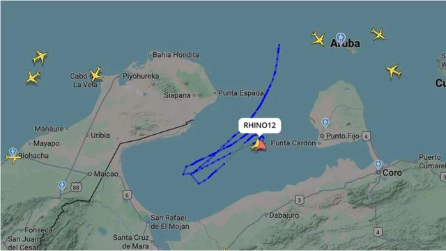 油轮被扣，美军兵临城下，川普阴谋浮现之际，马杜罗等来两大外援