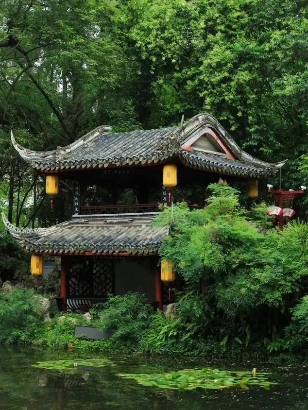 成都8块钱的快乐~访古罨画池,寻踪红楼梦,地铁公交1h直达