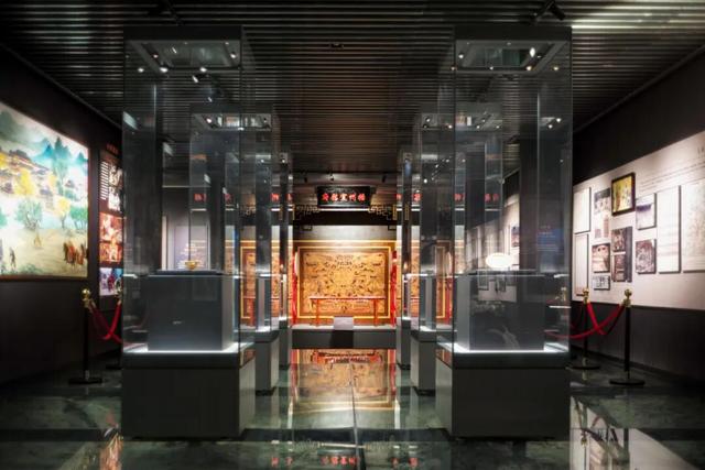 这个“名牌加身”的西南山城，正适合淡季来玩！