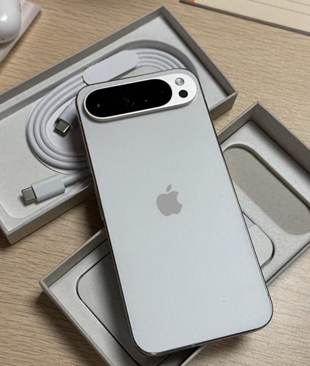 苹果17_iPhone 17 使用体验 256GB存储 120Hz高刷屏 _ A19芯片流畅度 3000尼特亮度 陶瓷晶面板耐用性