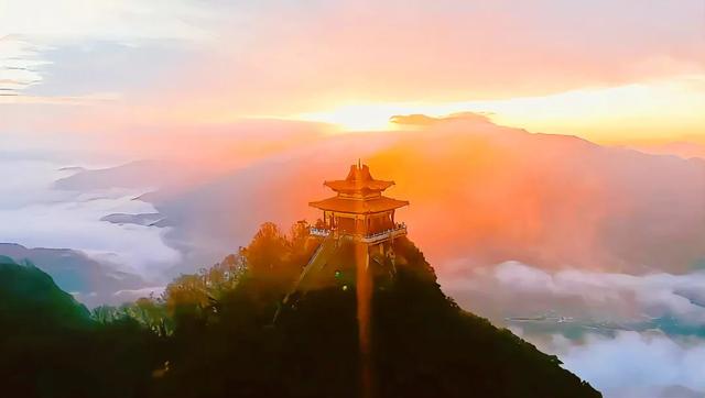 王振宇：秋游白音山