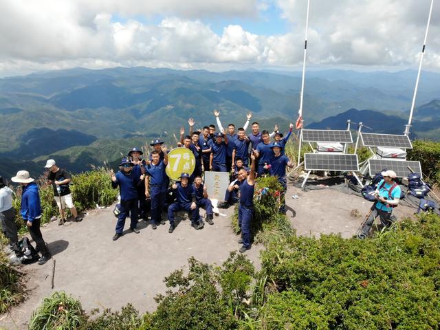 福建龙岩：守护黄连盂！脚下有路，心中有责——消防员登山活动纪实